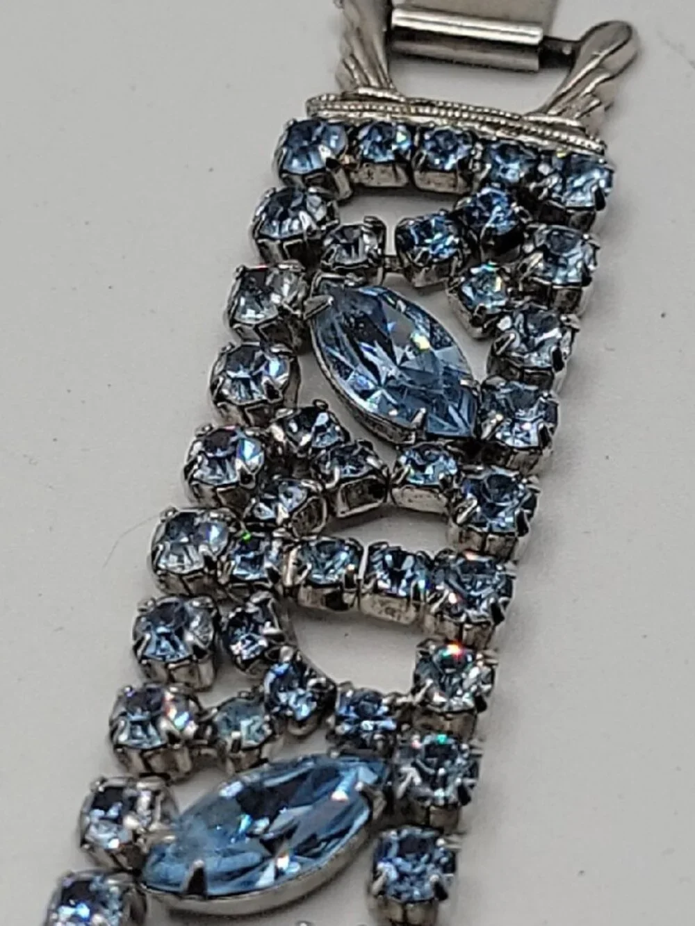 BY Gale Blue Crystal Tennis Bracelet 1980s High Quality Collectors Vintage 7